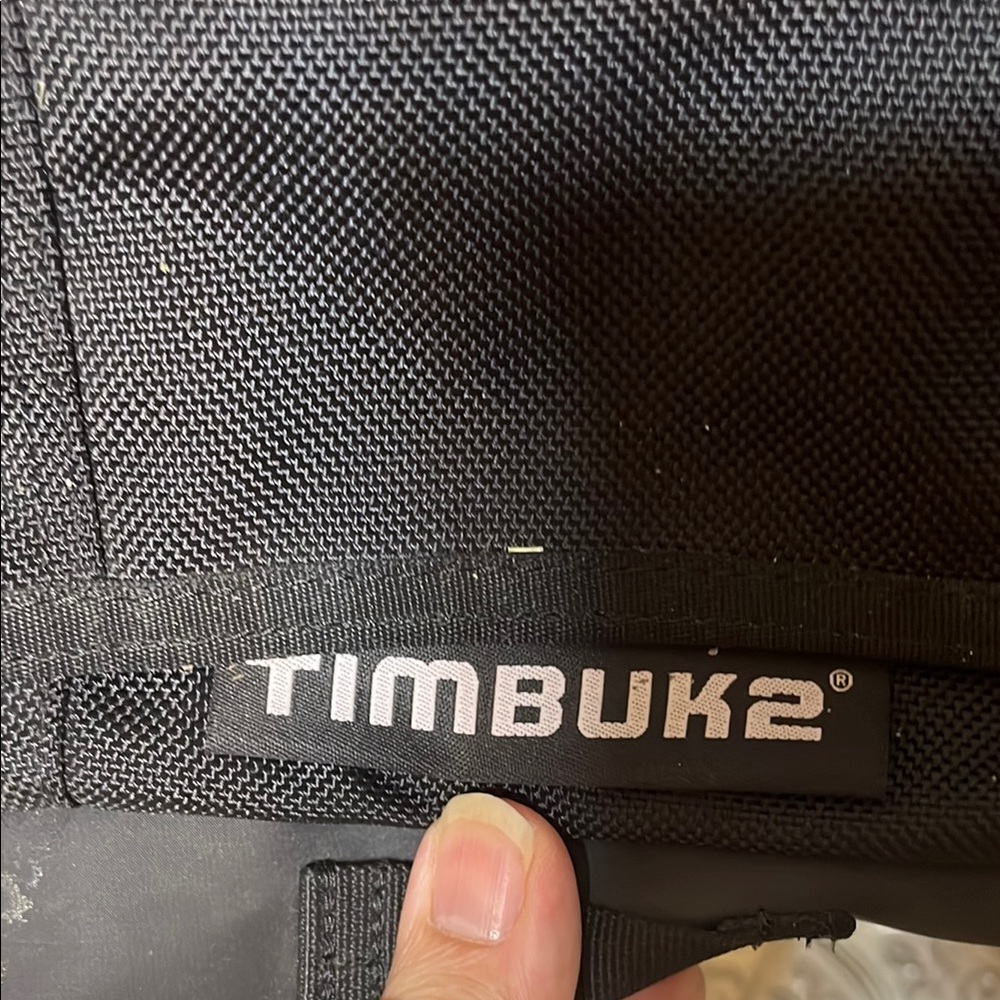 Timbuk2 Black Messenger Bag - Picture 2 of 7